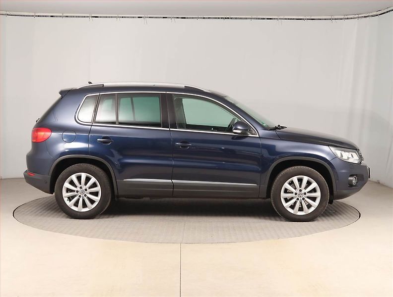 Volkswagen Tiguan (2012) 2.0 TDI, 4X4, Serv.kniha - fotka 6 z 15