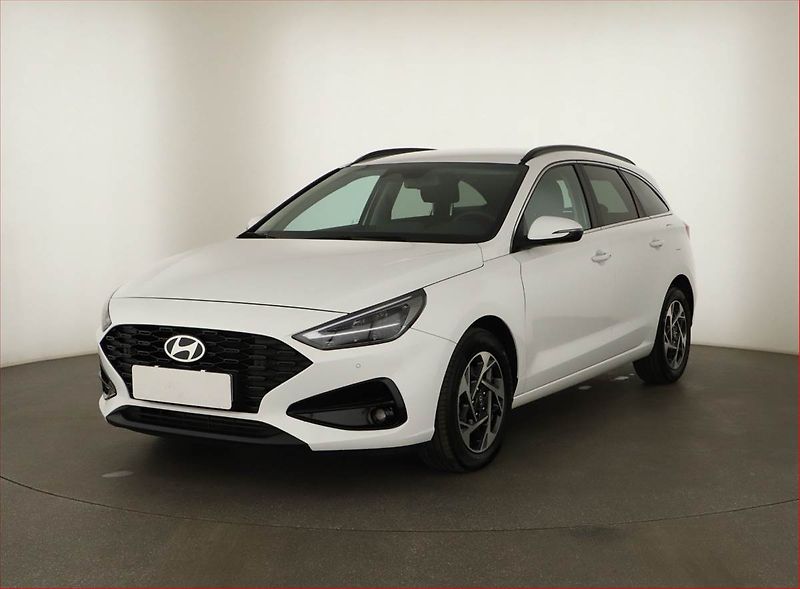 Hyundai i30 (2025) 1.0 T-GDI, Style, FullLed - fotka 2 z 15