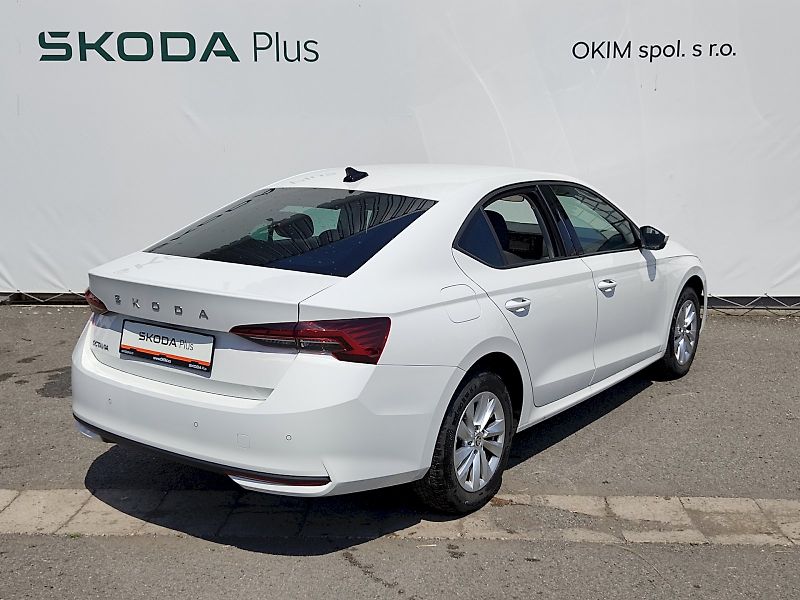 Škoda Octavia (2024) Selection 1,5 Tsi 110 Kw - fotka 2 z 37