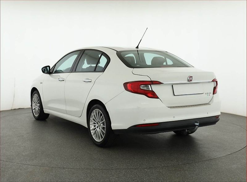 Fiat Tipo (2016) 1.4 16V, Serv.kniha - fotka 4 z 17