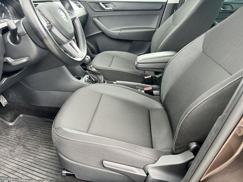 Škoda Rapid 1.2TSi 77kw KLIMA KOUPENO V ČR - fotka 11 z 37