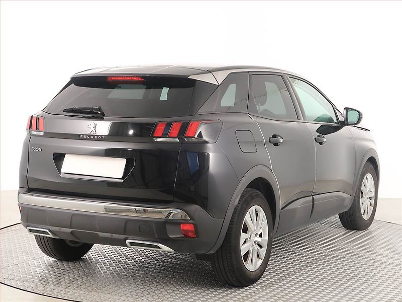 Peugeot 3008 (2020) 1.2 PureTech, Automat, Navi - fotka 5 z 18