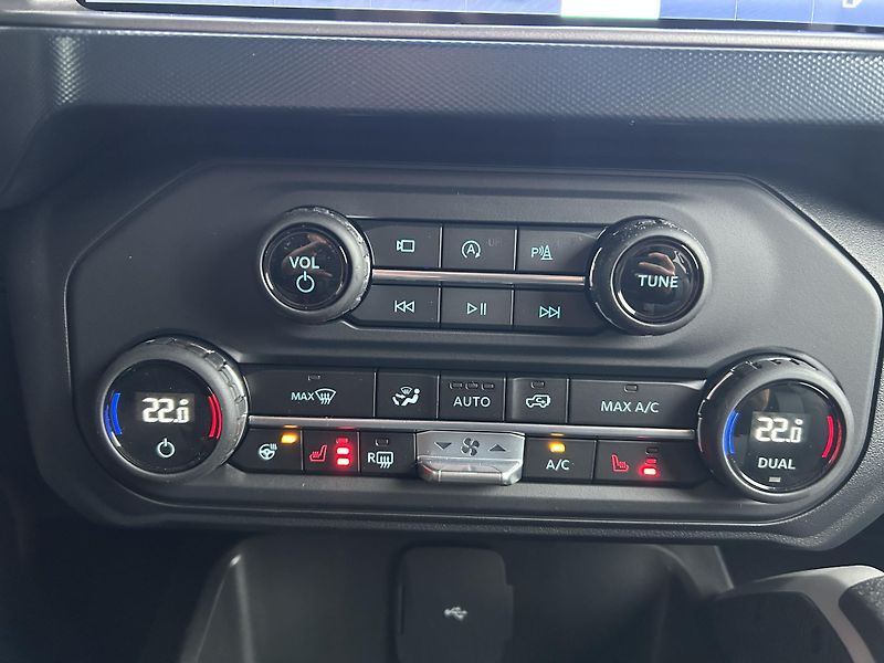 Ford Bronco 2.7 EcoBoost 246kW OUTER BANKS - fotka 34 z 37