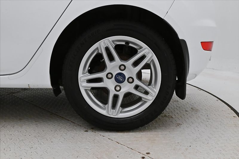 Ford Fiesta 1,0 EcoBoost 74kW Titanium Ser - fotka 28 z 28