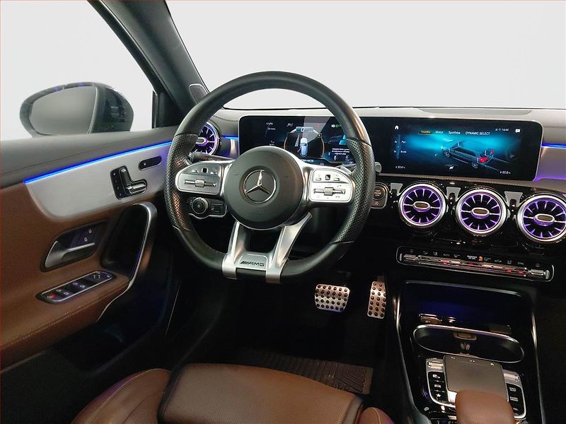 Mercedes-Benz Třídy A (2019) AMG line A 35 AMG 4MATIC - fotka 7 z 26
