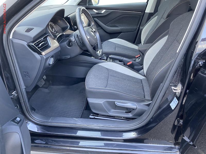 Škoda Kamiq (2021) 1.5 TSi, 1.maj,ČR, Style - fotka 9 z 19