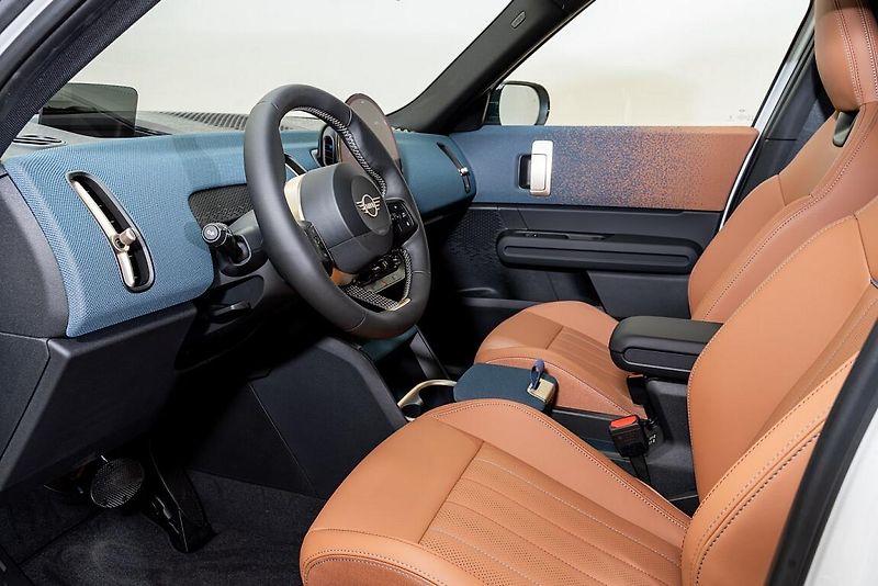 Mini Countryman 2024) - fotka 6 z 13