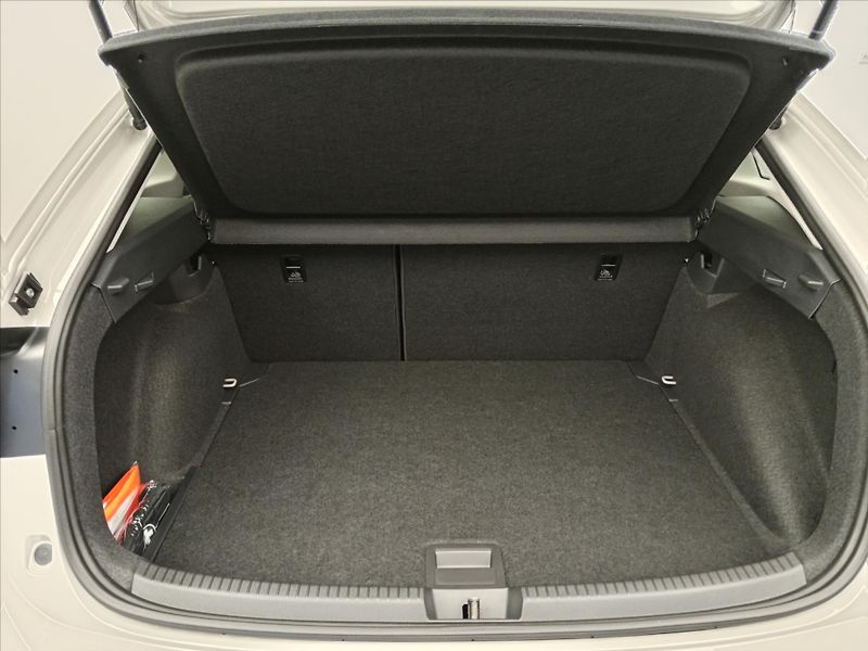 Volkswagen Taigo (2026) 1,0 TSI 70 kW 5G - fotka 12 z 15