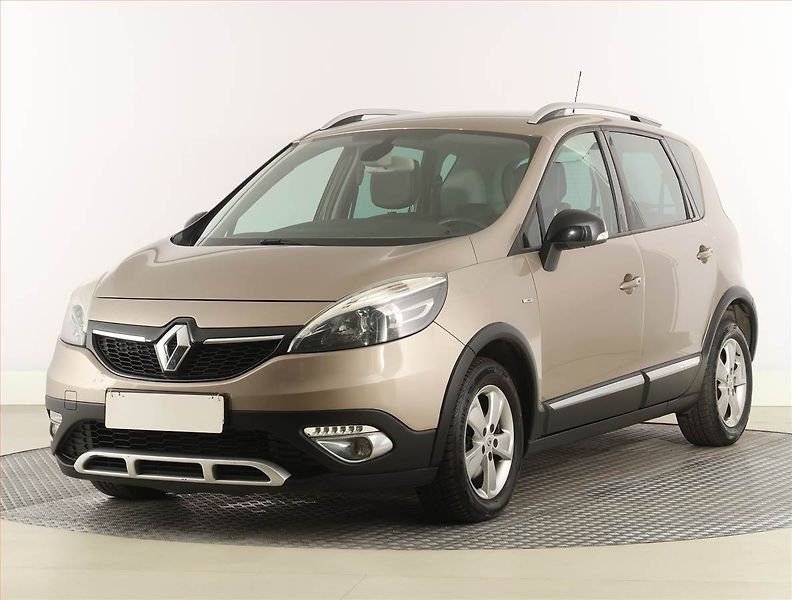 Renault Scénic (2013) BOSE 1.2 TCe, Navi, Tempomat - fotka 2 z 22