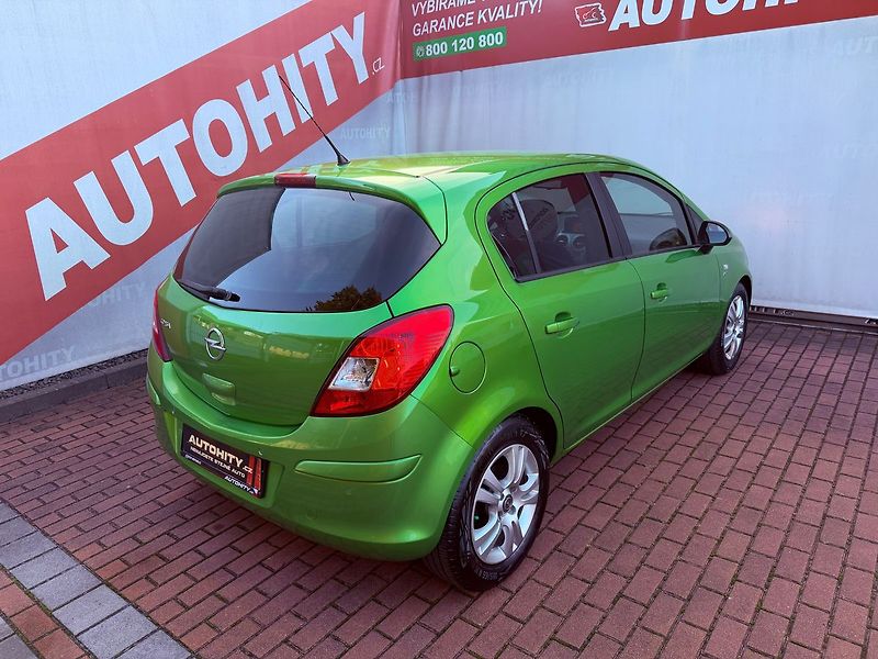 Opel Corsa 1.4 Active, Serviska - fotka 6 z 21