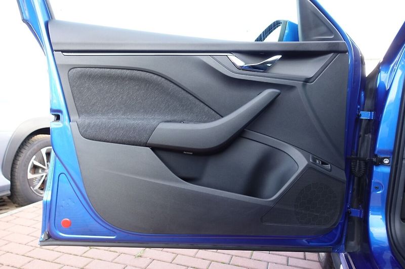 Škoda Kamiq 1.5TSI 110 kW Style - fotka 8 z 30