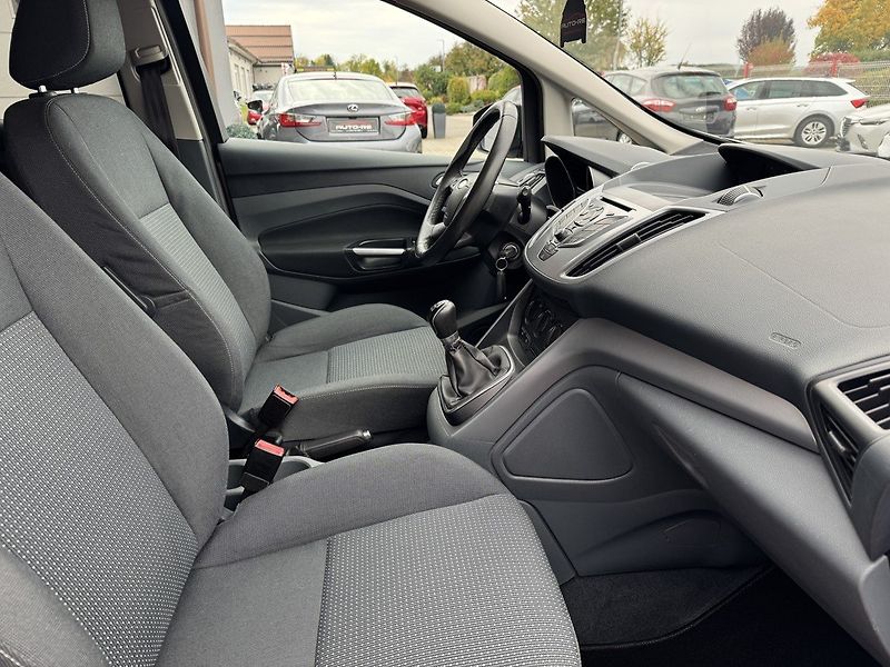 Ford C-MAX (2012) 1.6i Ti-VCT Klima Winter Paket - fotka 17 z 47