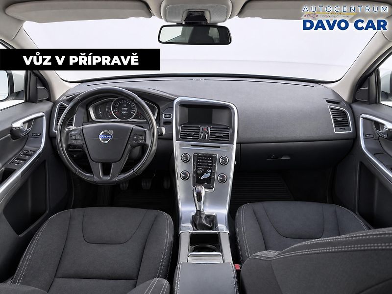 Volvo XC60 2,0 D3 110kW Drive-E Kinetic - fotka 3 z 12