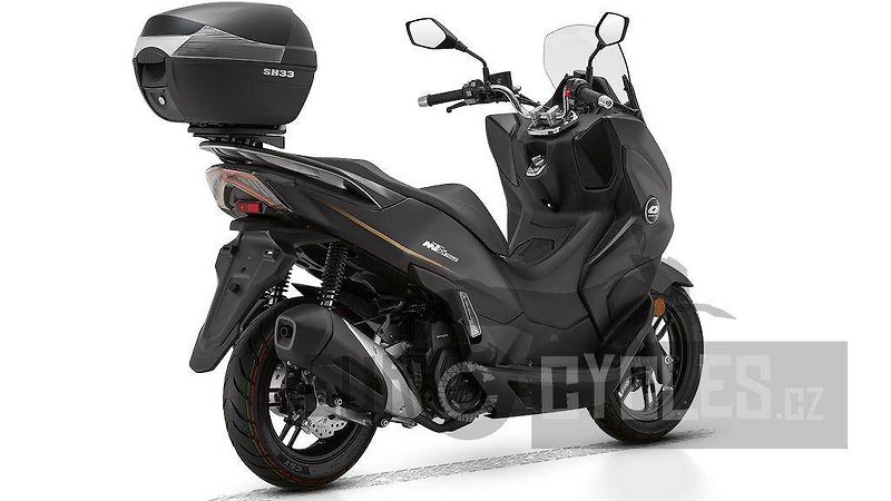 QJ Motor (2026) MTX 125 Hybrid + top box - fotka 2 z 25