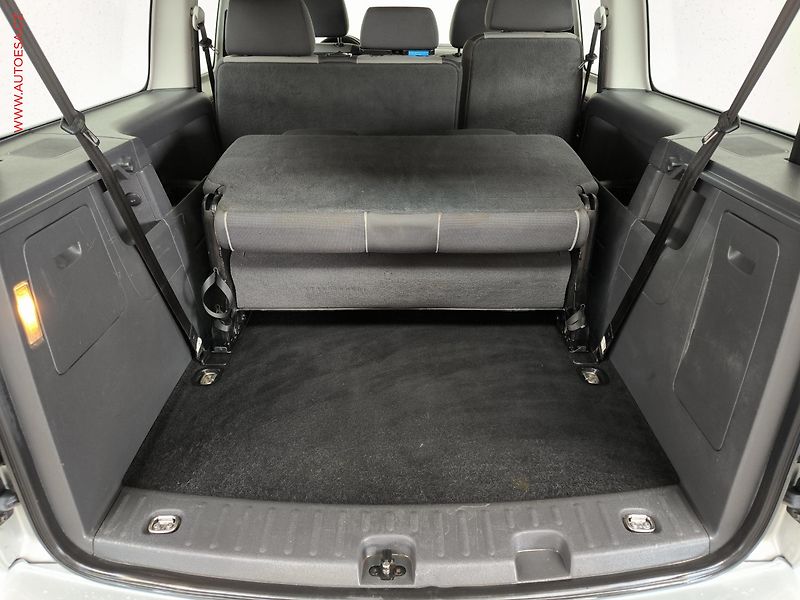 Volkswagen Caddy (2011) 1.6TDi MAXi 7míst, STK2/28 - fotka 7 z 17