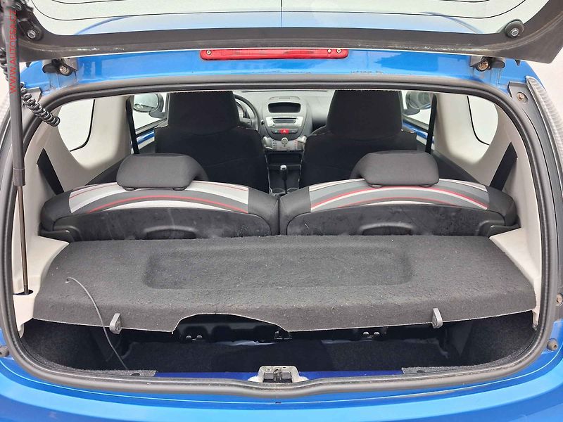 Citroën C1 (2011) 1.0i, Selection, AC - fotka 7 z 15