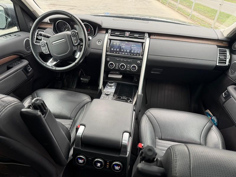 Land Rover Discovery 3.0HSEDV6 MeridianTZ 3.5 7Míst - fotka 13 z 16