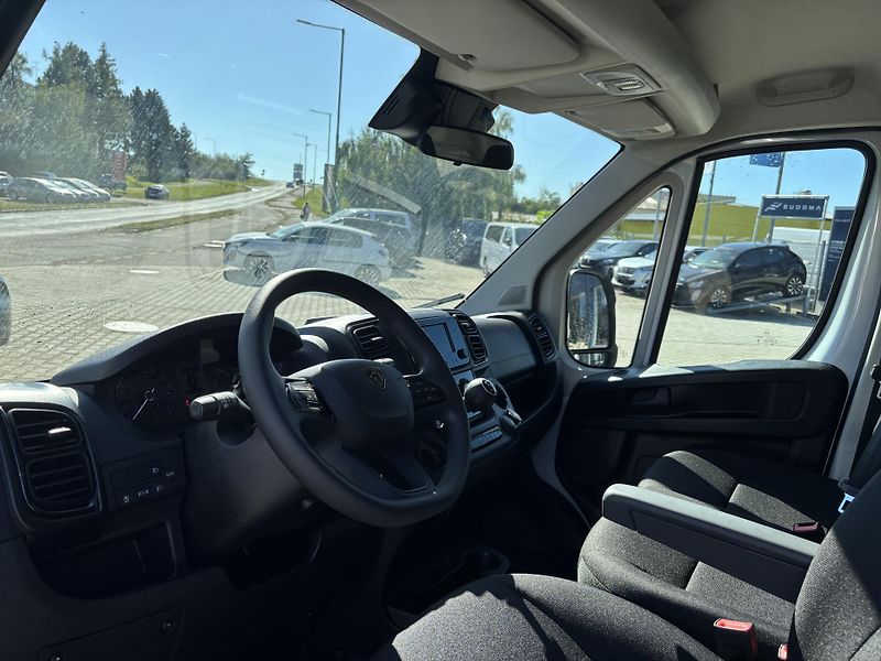 Peugeot Boxer 3str Sklápěč L4 180k 7 míst - fotka 16 z 30