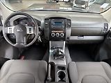 Nissan Navara 2,5 dCi 140kW,Hardtop,po servi - náhled 11