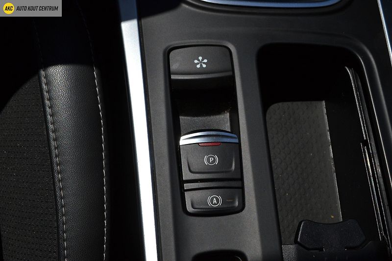 Renault Mégane 1.3TCE-103KW  GRANDCOUPÉ INTEN - fotka 23 z 49