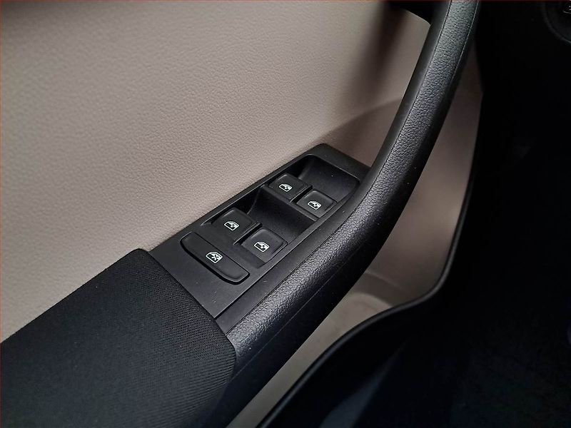 Škoda Fabia (2016) Style 1.2 TSI, ČR,1.maj - fotka 16 z 18