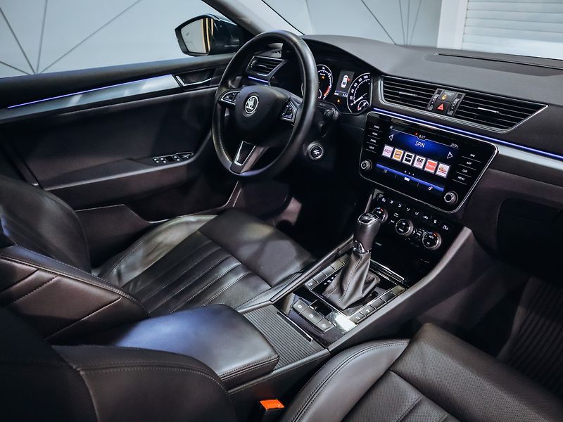 Škoda Superb 2.0TDI, Style DSG 110 kW - fotka 15 z 24