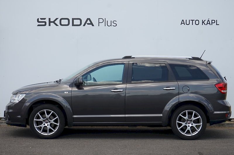 Fiat Freemont (2015) 2,0 MultiJet Lounge 4x4 7míst - fotka 5 z 27