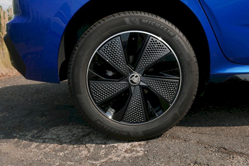 Škoda Kamiq (2025) 1.0 TSI 85 kW M6° Monte Carlo - fotka 19 z 22