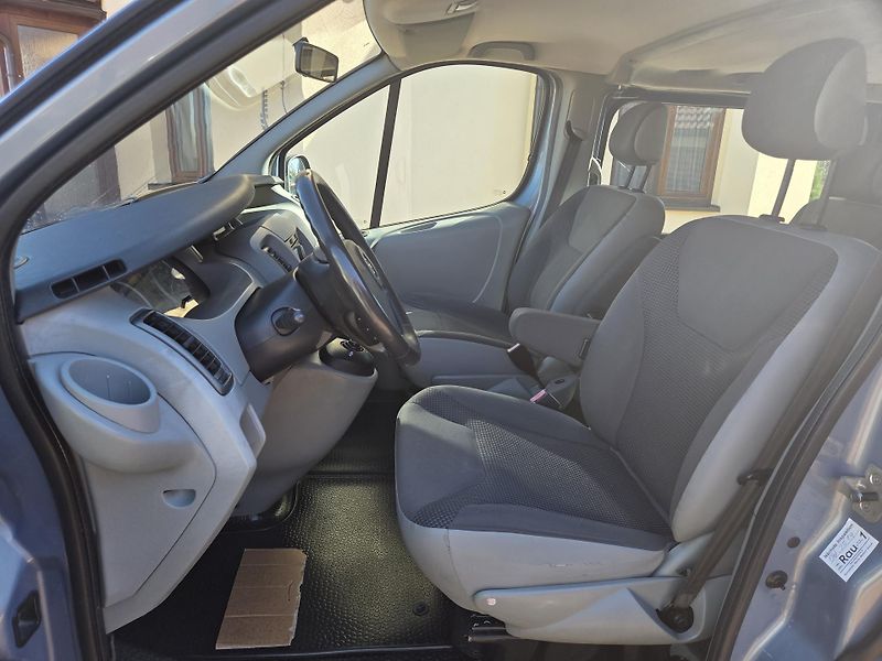 Opel Vivaro 2.0CDTI 84kw 8Míst - fotka 13 z 33