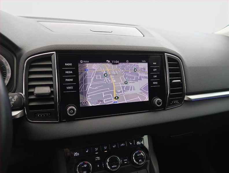 Škoda Karoq (2022) Ambition 1.5 TSI, digi klima - fotka 13 z 26