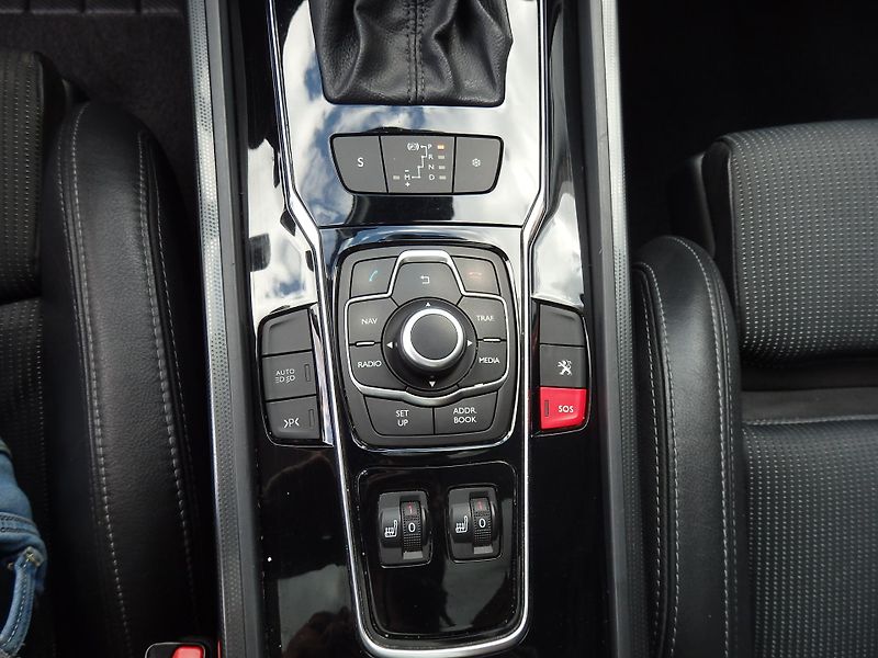 Peugeot 508 2.0 HDI 120 kW AUTOMAT, NAVI - fotka 18 z 20