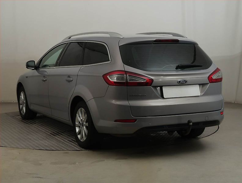 Ford Mondeo (2011) 2.0 TDCi, Tempomat - fotka 4 z 14
