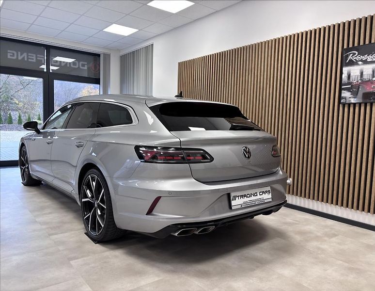 Volkswagen Arteon Shooting Brake R 2.0 TSI - fotka 6 z 22