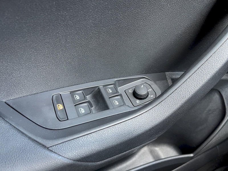 Škoda Karoq (2025) 1.5 TSI 110 kW DSG SportLine - fotka 24 z 35