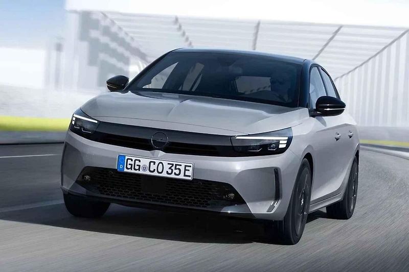 Poměrně velký vůz Kia K4, který je stále novinkou na trhu, se také vejde do přehledu 20 nejdostupnějších hatchbacků.