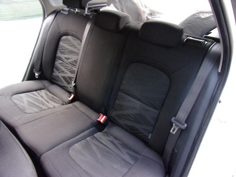 Kia Ceed 1.4 CRDi 66kW PŮVOD ČR  2xKOLA - fotka 17 z 23