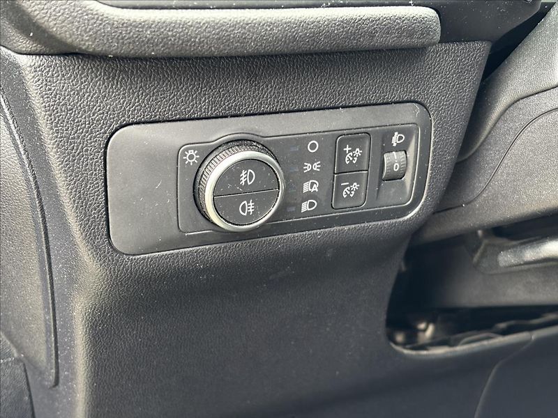 Ford Kuga 2,5 HEV 132kW Titanium - fotka 25 z 36