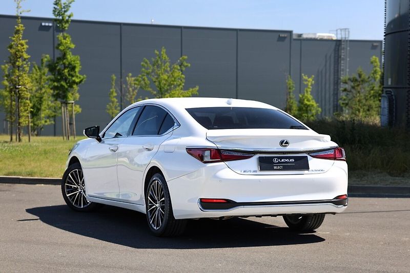Lexus ES 300h 300h 2,5 HEV BUSINESS EDITION - fotka 5 z 25