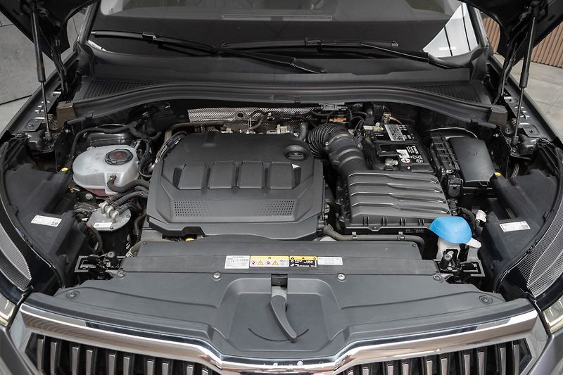 Škoda Kodiaq TDI 147kW L&K*TAŽNÉ*WEBASTO*ČR - fotka 44 z 52