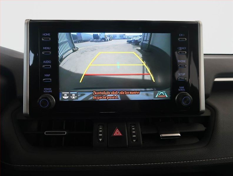 Toyota RAV4 (2020) 2.5 Hybrid - fotka 16 z 20