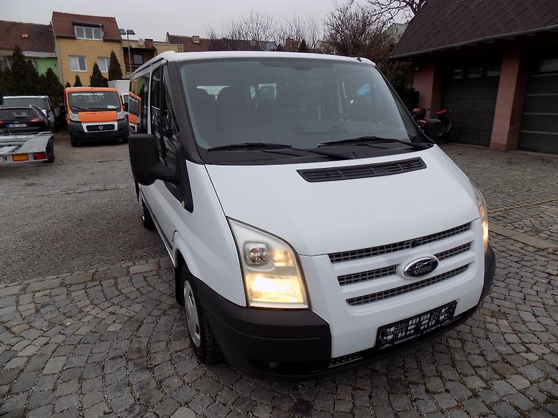 Ford Transit 2,2 TDCI SWB TREND AC 9 MÍST - fotka 4 z 43
