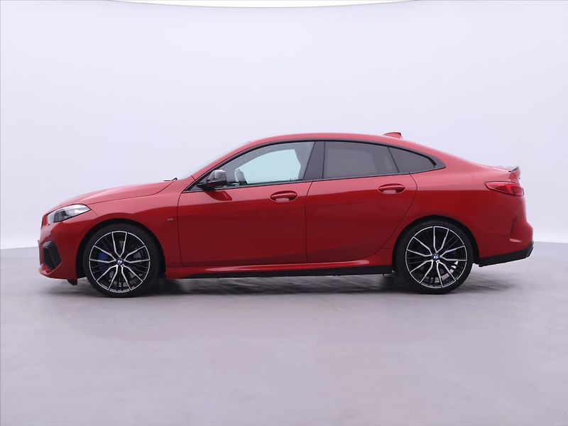 BMW Řada 2 2,0 M235i 225kW CZ xDrive - fotka 4 z 40