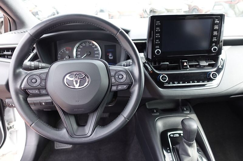 Toyota Corolla 1,8 HEV Active Business TS - fotka 14 z 28