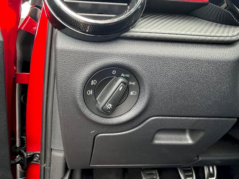 Škoda Fabia (2025) 1.0 TSI 85kW Monte Carlo - fotka 20 z 25