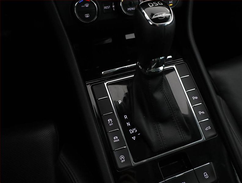 Škoda Superb (2017) 2.0 TDI, 4X4, Automat - fotka 14 z 20