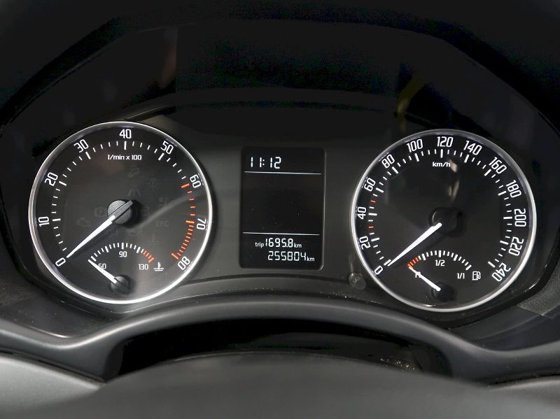 Škoda Octavia (2012) 1.4TSI 90KW KLIMA NOVÁ STK - fotka 12 z 24