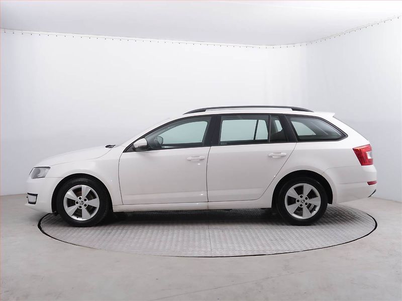 Škoda Octavia (2017) Style 1.6 TDI, Tempomat - fotka 3 z 17