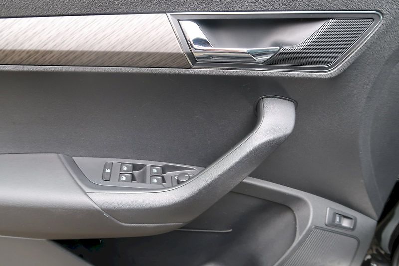 Škoda Karoq (2025) Top Selection 1.5 TSI 110 kW D - fotka 26 z 28