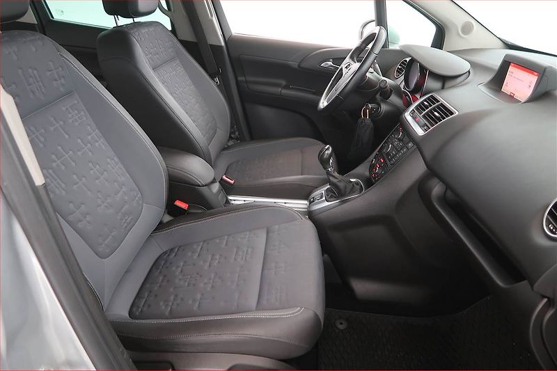 Opel Meriva (2015) 1.6 CDTI, ČR,1.maj, Serv.kniha - fotka 9 z 17