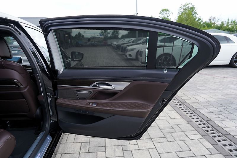 BMW Řada 7 745Le xDrive/Individual/Led/ČR - fotka 20 z 49